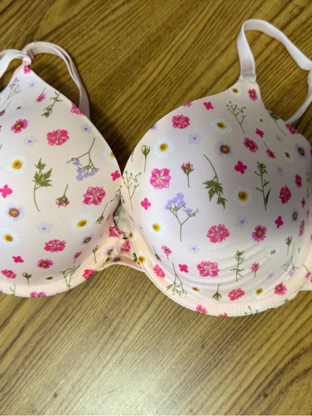 Victoria's Secret Light Pink Floral Molded T-Shirt Bra